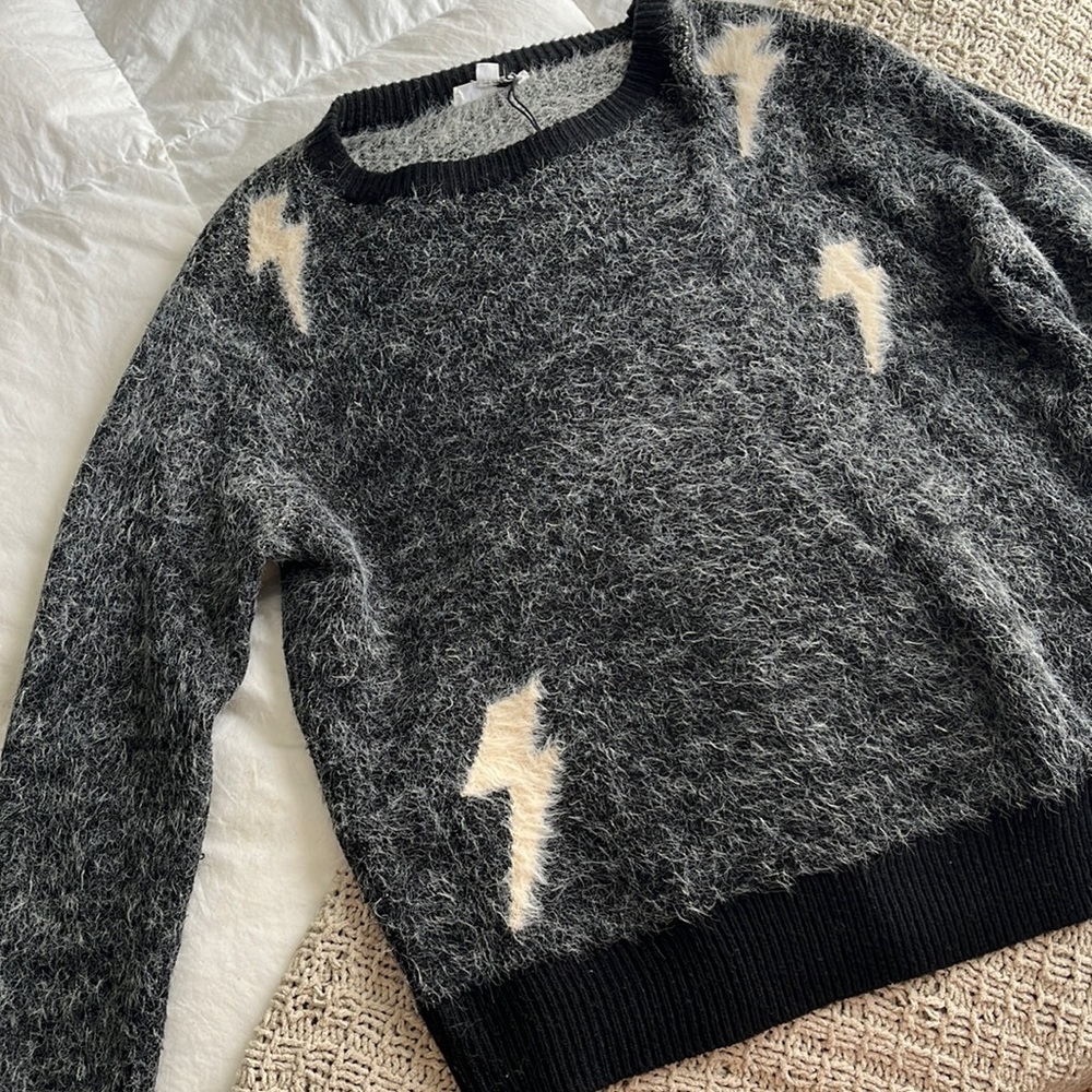 Thml sweater